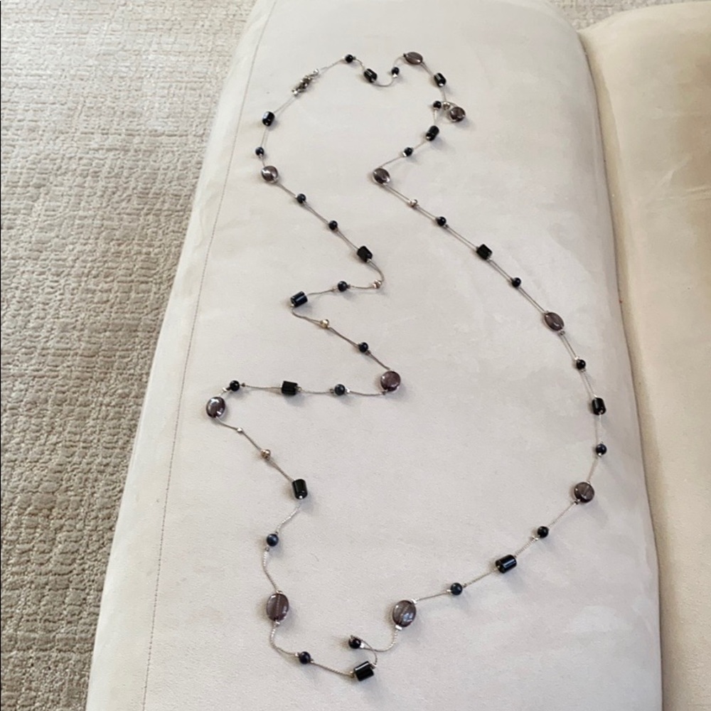 Women’s long necklace